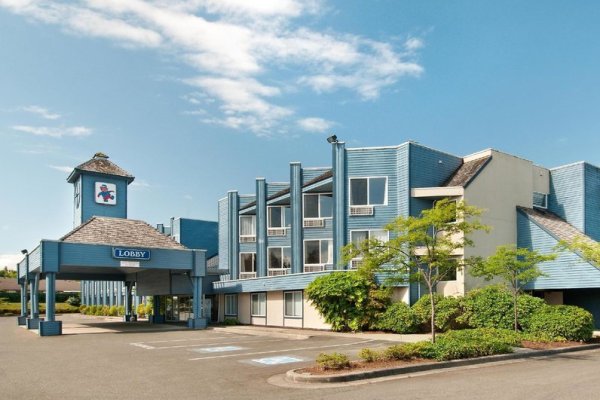 Travelodge Parksville