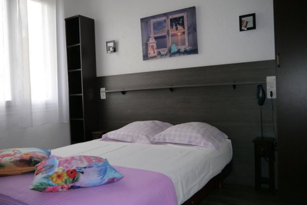 Clair Logis Hotel