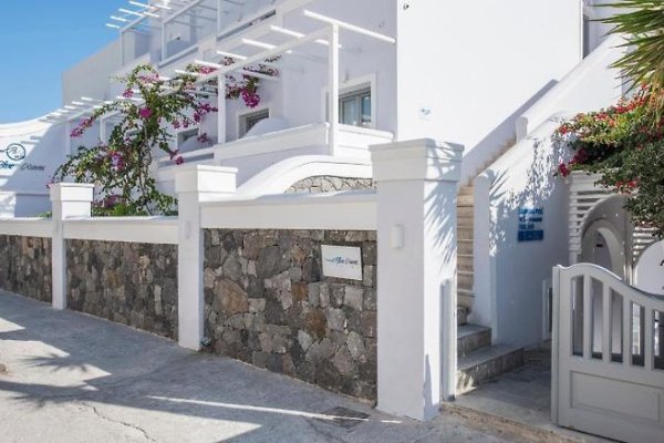 Blue Waves Hotel