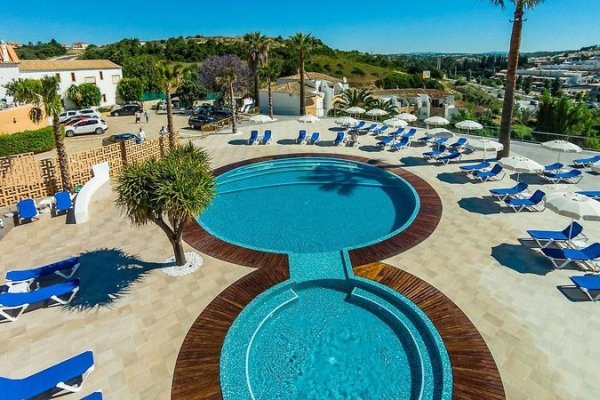 Oleandro Country Club