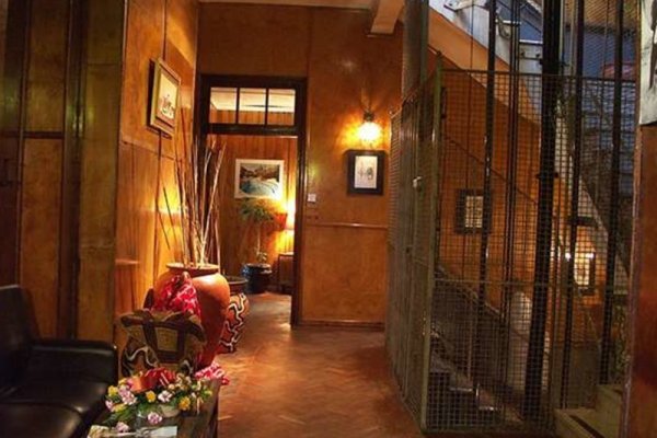 Oakwood Hotel