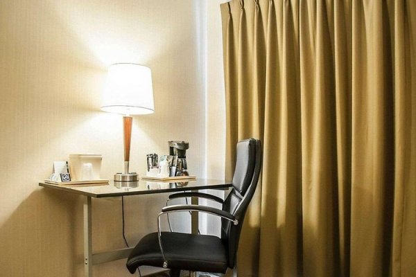 Comfort Inn Laval