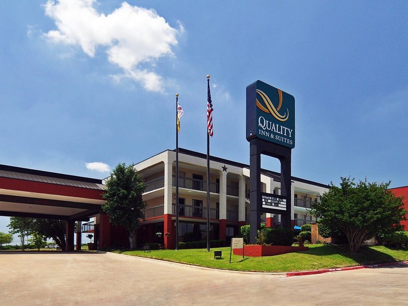 Quality Inn & Suites Hotel Fort Worth