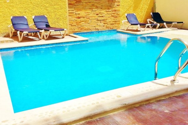 Arrecifes Suites
