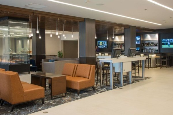 DoubleTree by Hilton Hotel Syracuse