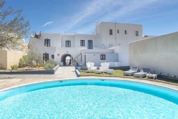 La Maltese Oia