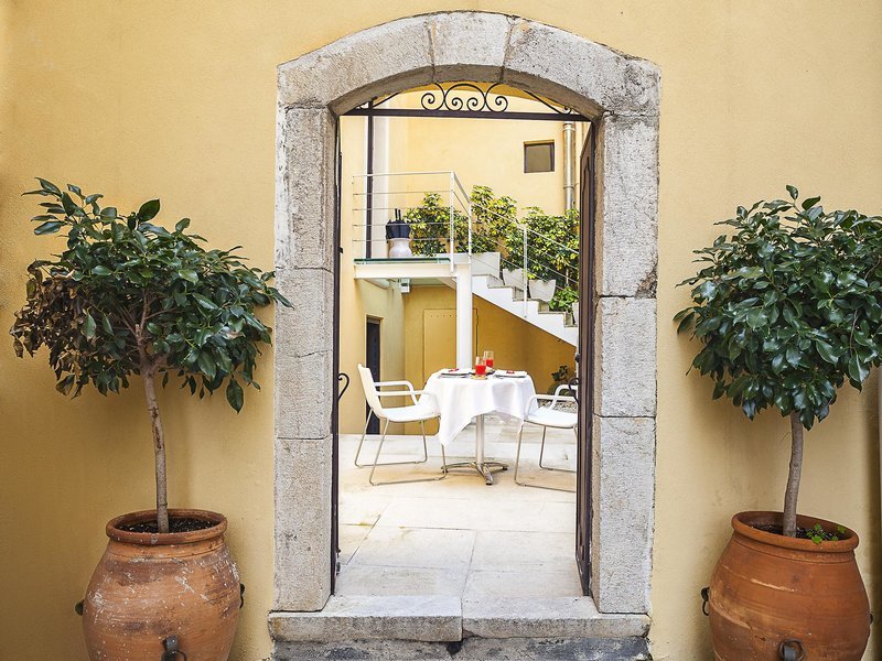Porta del Tocco Design Suites