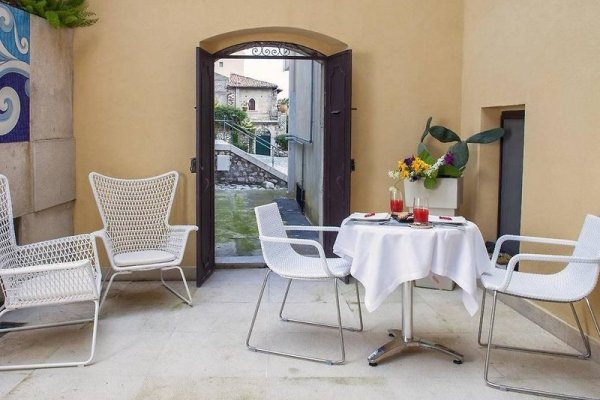 Porta del Tocco Design Suites
