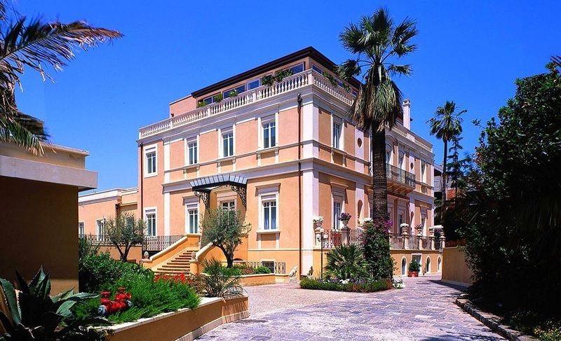 Villa Del Bosco & VdBNEXT