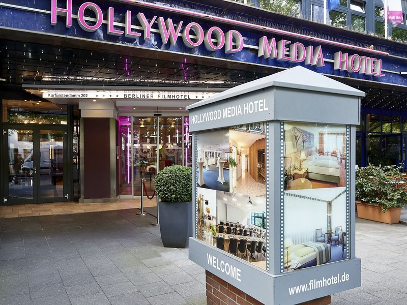 Hollywood Media