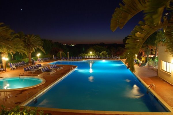 Perla del Golfo Resort