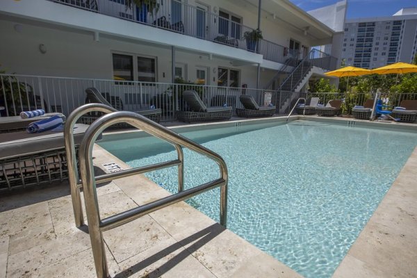 Waterside Hotel