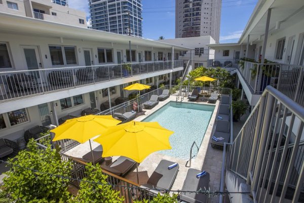 Waterside Hotel