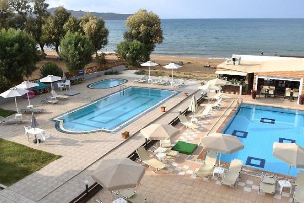 Esperides Beach Hotel Apartments