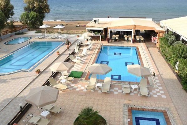 Esperides Beach Hotel Apartments