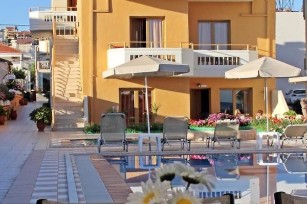 Esperides Beach Hotel Apartments