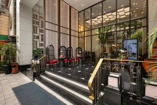The Oriental Jade Hotel