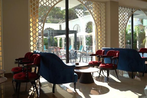 Sunrise Premium Hotel