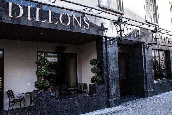 Dillon's Hotel