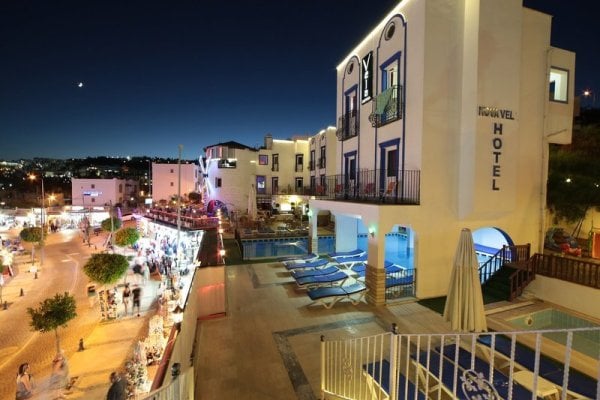 Quatro Life Hotel