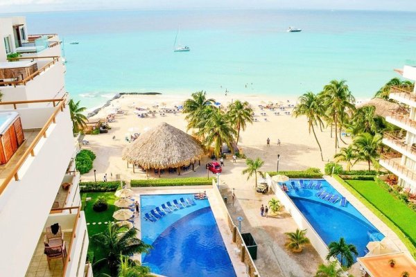 Ixchel Beach Hotel
