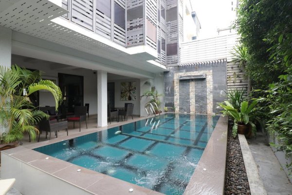 Rich Boutique Hotel