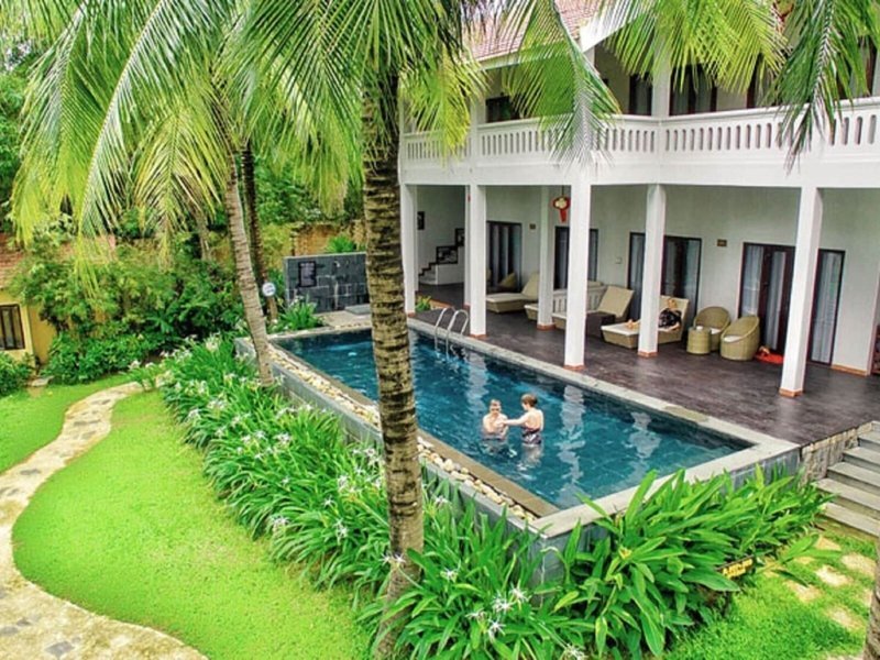 Vinh Hung Riverside Resort & Spa