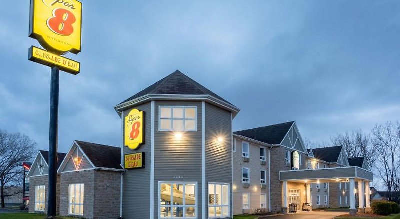 Super 8 by Wyndham Trois-Rivieres