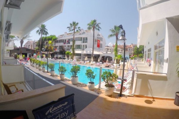 Club Atrium