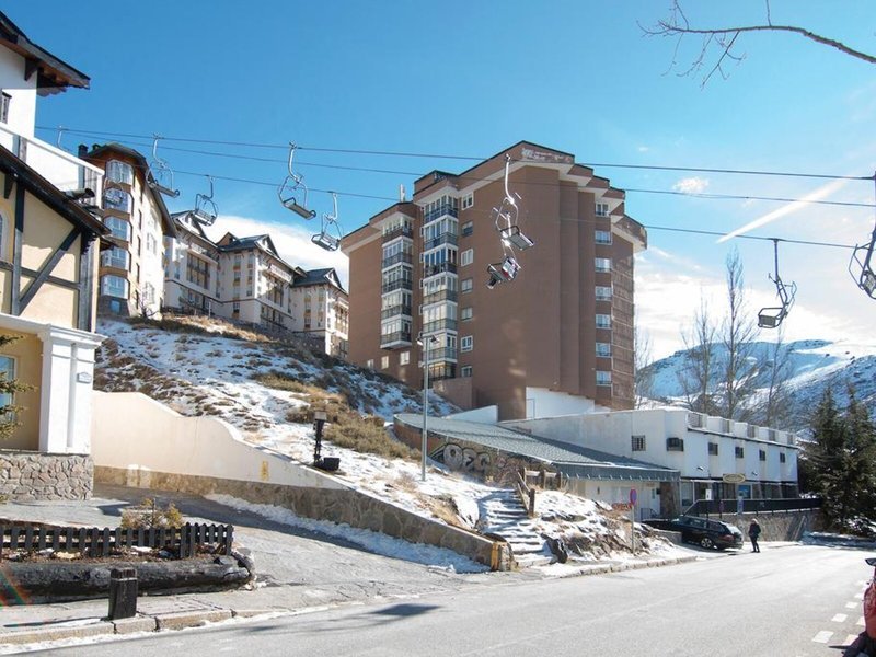 Apts Todosierranevada Edif Alhambra