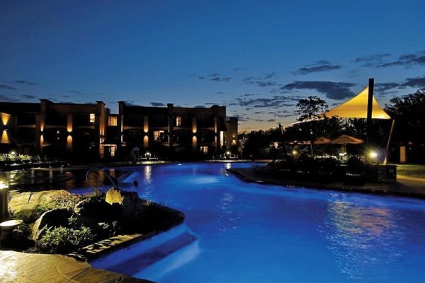 Eden Resort and Suites BW Premier Collection