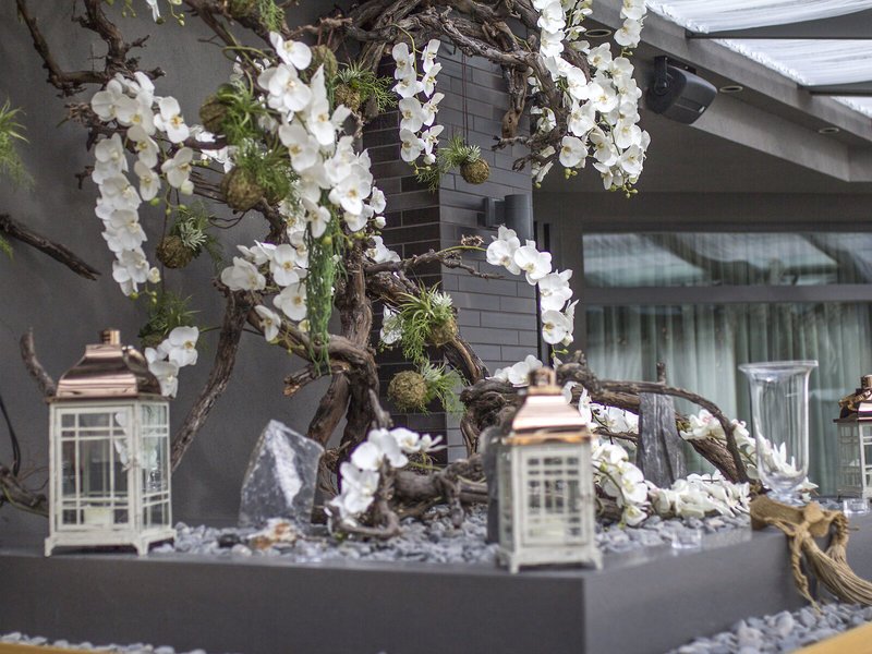 All Seasons Residence Hotel