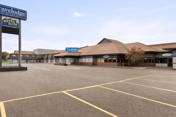 Travelodge by Wyndham Brandon