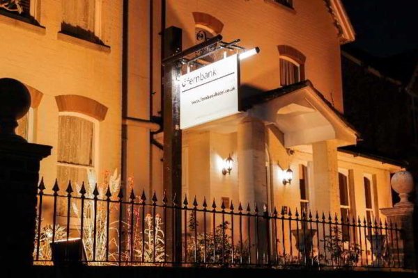 Fernbank Hotel