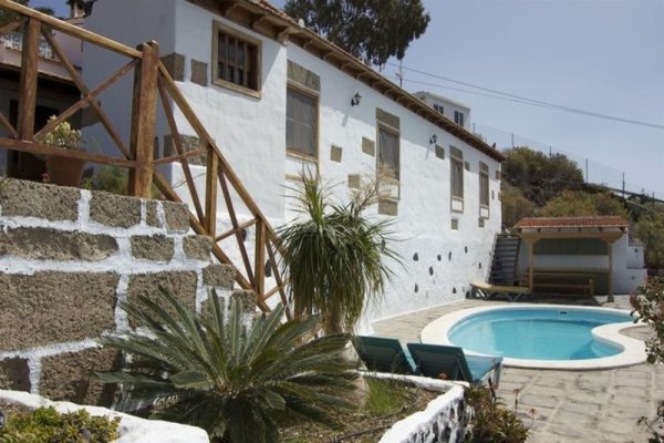 Casa Medianeros