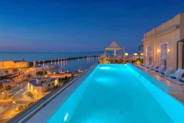 Gdm Megaron Luxury Hotel