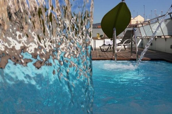 Ako Suite Hotel