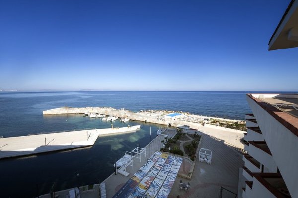 Hotel Tirreno