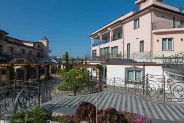 L'araba Fenice Hotel & Resort