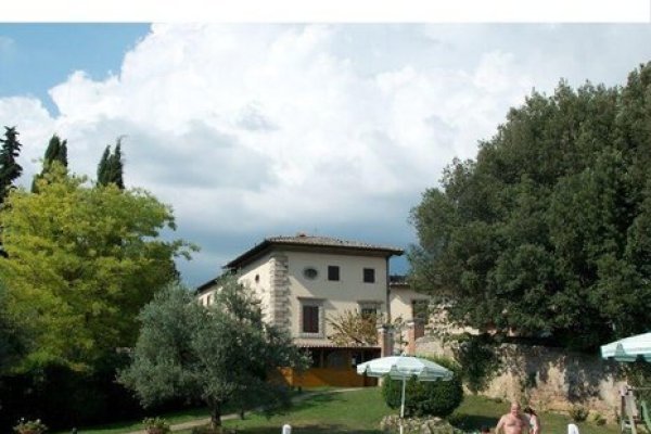 San Lucchese Villa