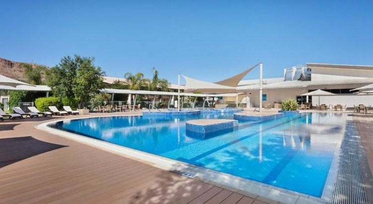 Crowne Plaza Alice Springs Lasseters