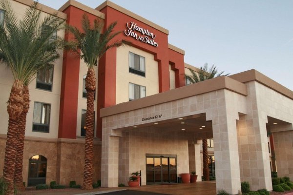 Hampton Inn & Suites Las Vegas South