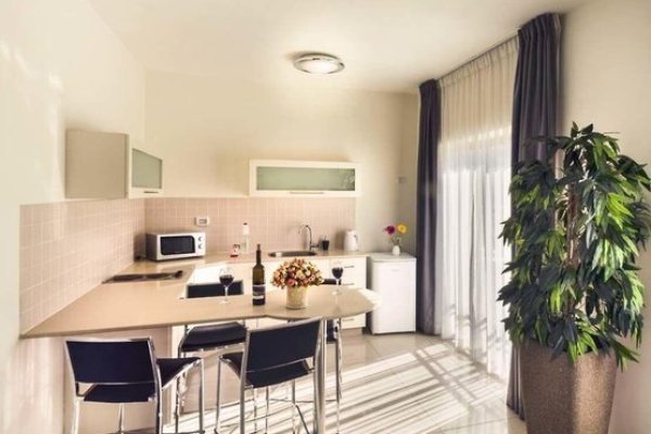 Shamai Suites