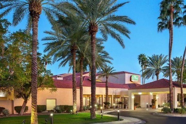Courtyard Phoenix North by Marriott