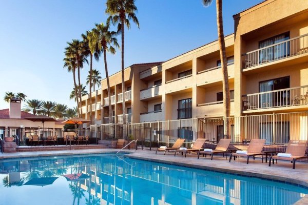Courtyard Phoenix North by Marriott