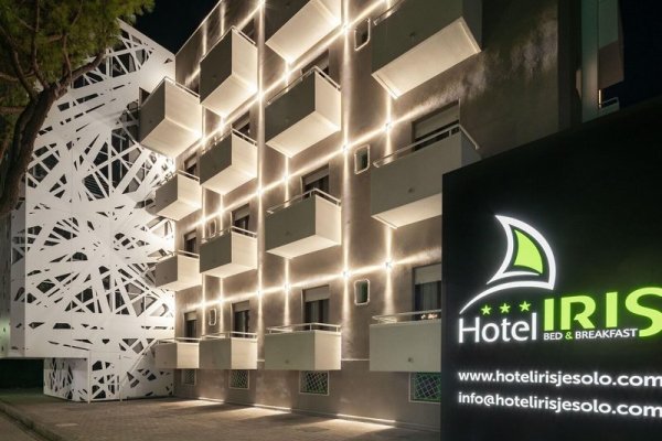 Hotel Iris