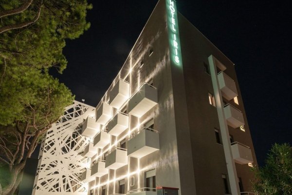 Hotel Iris