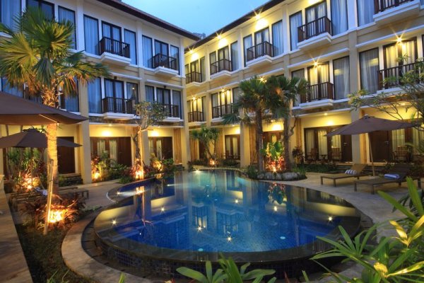 Suris Boutique Hotel