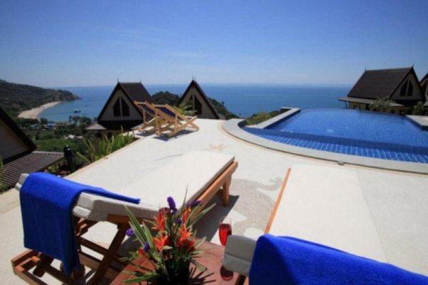 Baan KanTiang See Panorama Villa Resort