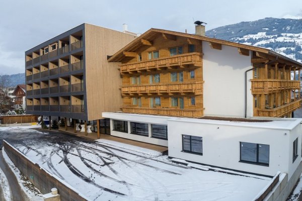 KOSIS Sports Lifestyle Hotel